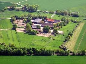 Luftaufnahme der Reitanlage Gut Groß Winkelhausen